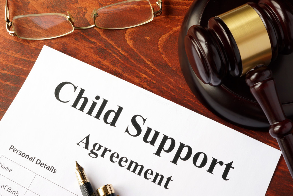 A Child support agreement paper